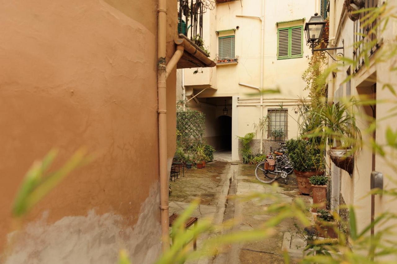 Vintage In The Center Of * Florença